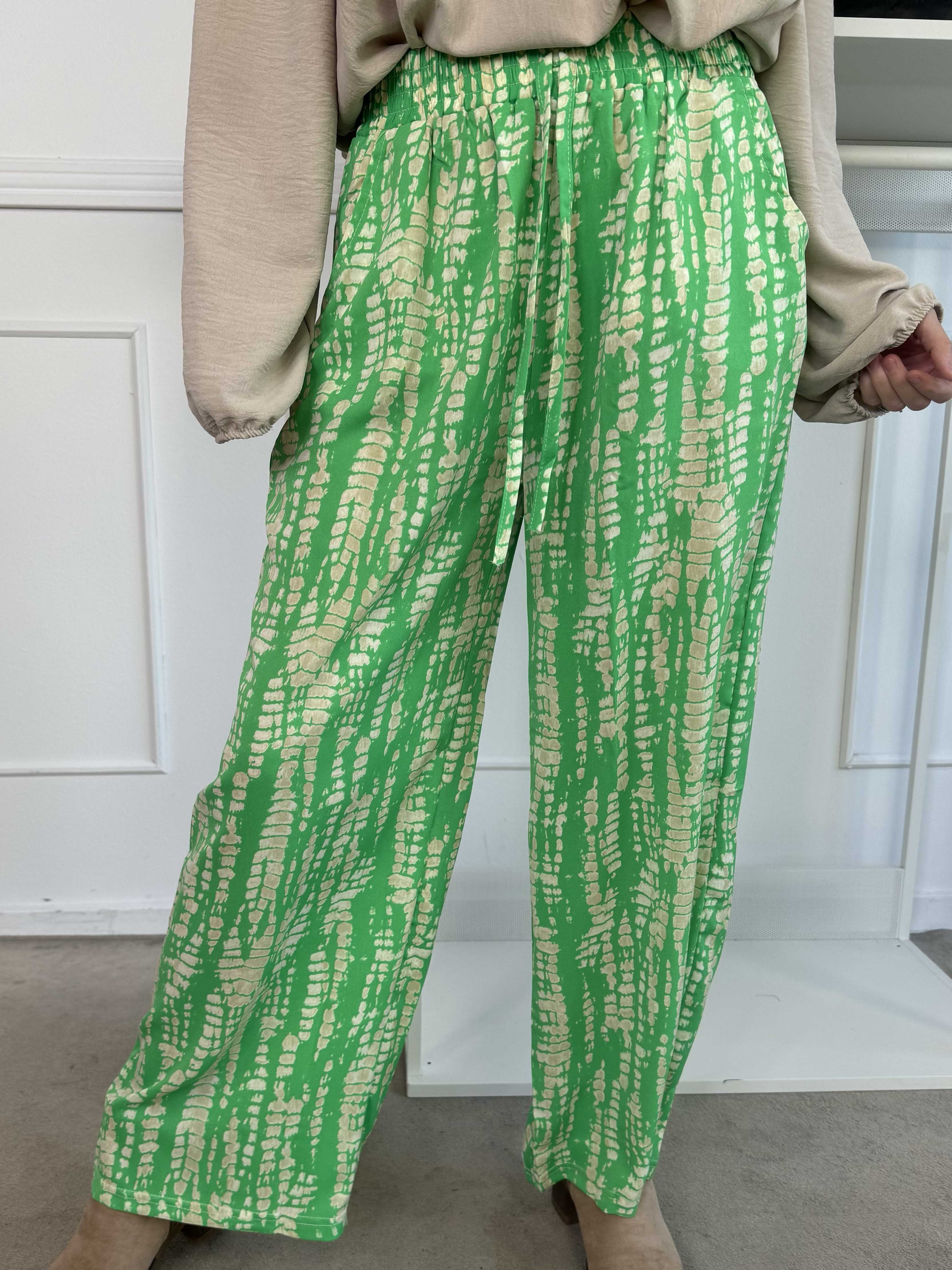 Alexa - Mönstrade lösa byxor med resår i midjan